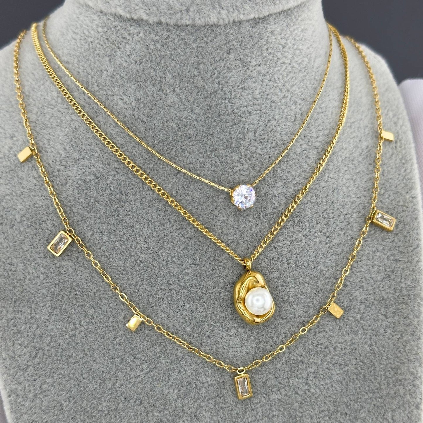 Cadena con perla en oro SS